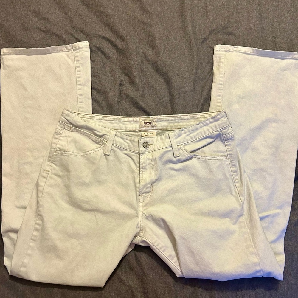 Levi's Women's Cream Straight Leg Jeans